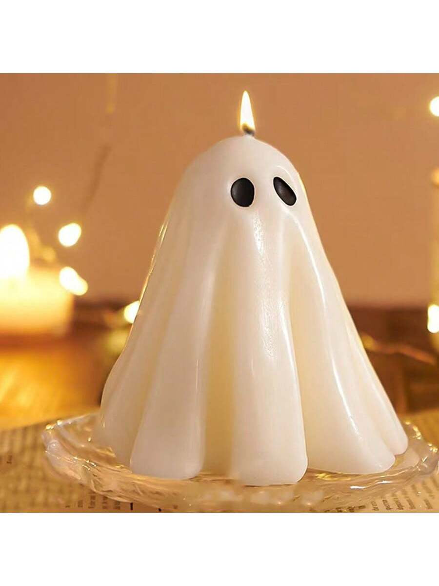 Handmade Halloween Ghost-Shaped Aromatherapy Candle Decor with Slight Color Differences