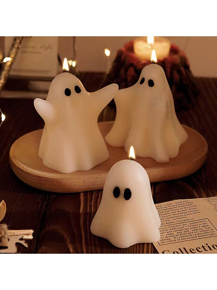 Handmade Halloween Ghost-Shaped Aromatherapy Candle Decor with Slight Color Differences