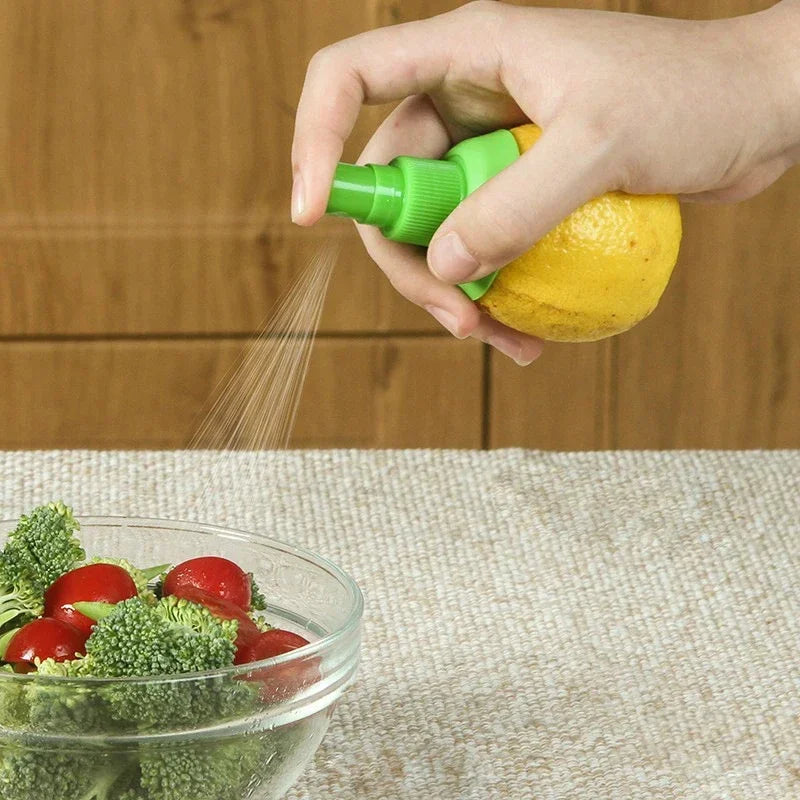 1PC Kitchen Gadgets Lemon Sprayer Fruit Juice Citrus Spray Orange Juice Squeeze Fruit Squeezer Kitchen Cooking Tools New