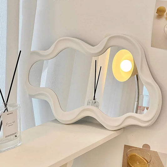 Table Wavy Mirror Makeup Wall Art Aesthetic Small Irregular Luxury Bathroom Garden Mirror Hotel Spiegels Bedroom Decoration