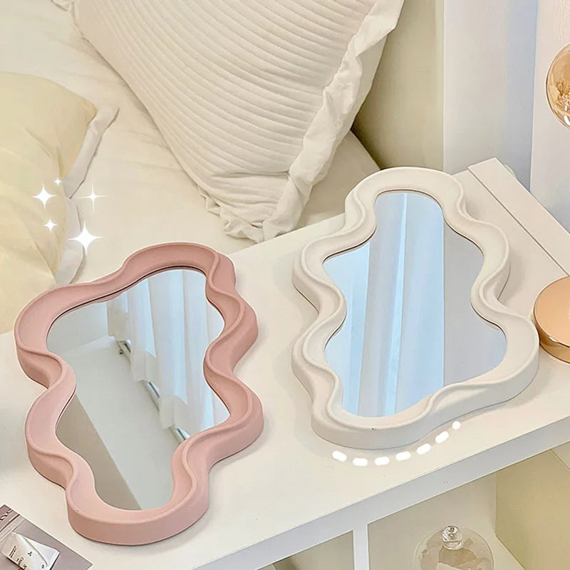 Table Wavy Mirror Makeup Wall Art Aesthetic Small Irregular Luxury Bathroom Garden Mirror Hotel Spiegels Bedroom Decoration